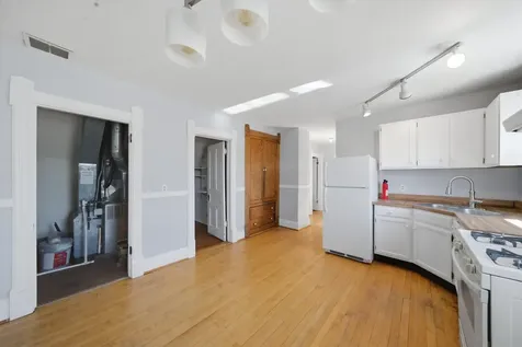 3438 North Seeley Avenue Chicago IL 60618