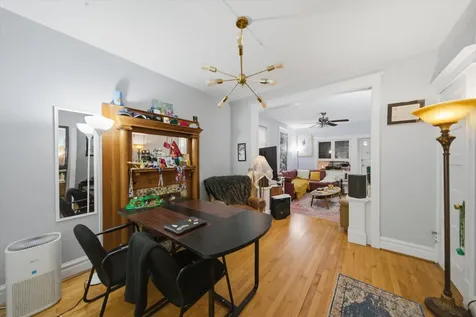 3438 North Seeley Avenue Chicago IL 60618