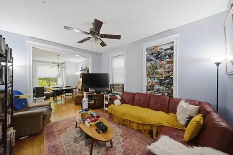 3438 North Seeley Avenue Chicago IL 60618