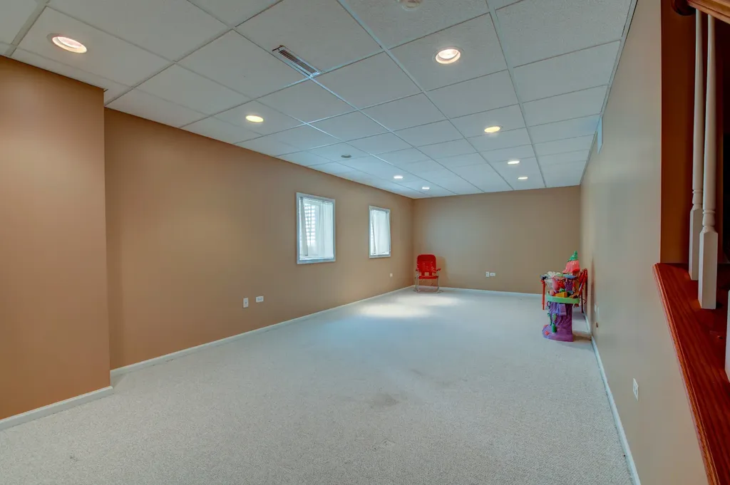 860 Spring Creek Circle Naperville IL 60565