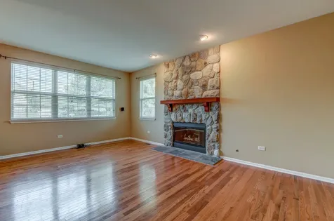 860 Spring Creek Circle Naperville IL 60565