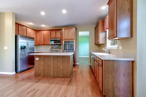 860 Spring Creek Circle Naperville IL 60565