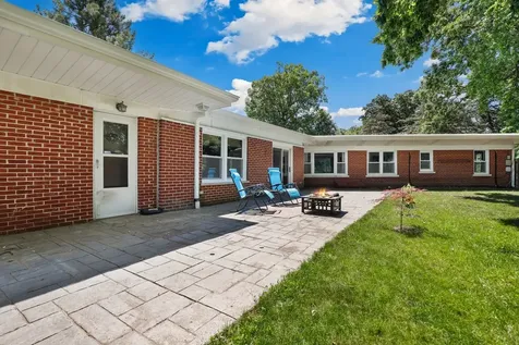 7300 West 108th Place Worth IL 60482