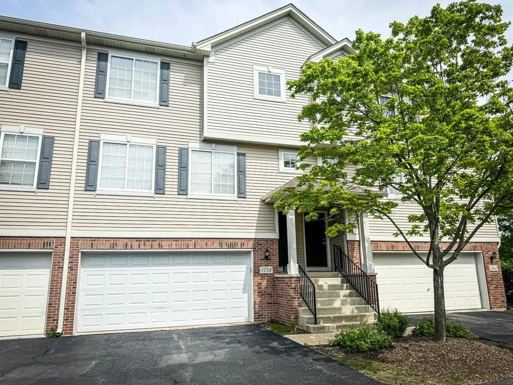 1758 Fredericksburg Lane Aurora IL 60503
