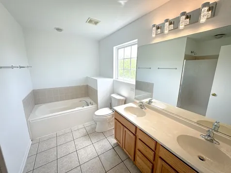 1758 Fredericksburg Lane Aurora IL 60503