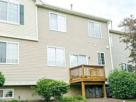 1758 Fredericksburg Lane Aurora IL 60503