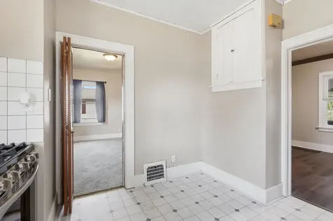 2416 17TH Avenue Rock Island IL 61201