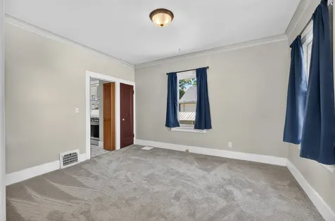 2416 17TH Avenue Rock Island IL 61201