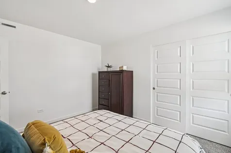2432 Semillon Street Oswego IL 60543