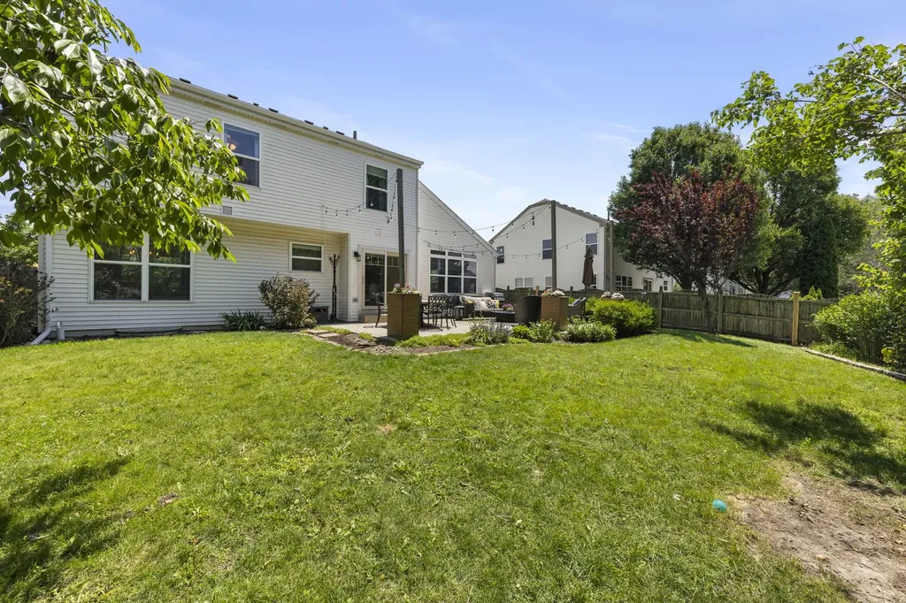 1528 Schumacher Drive Bolingbrook IL 60490