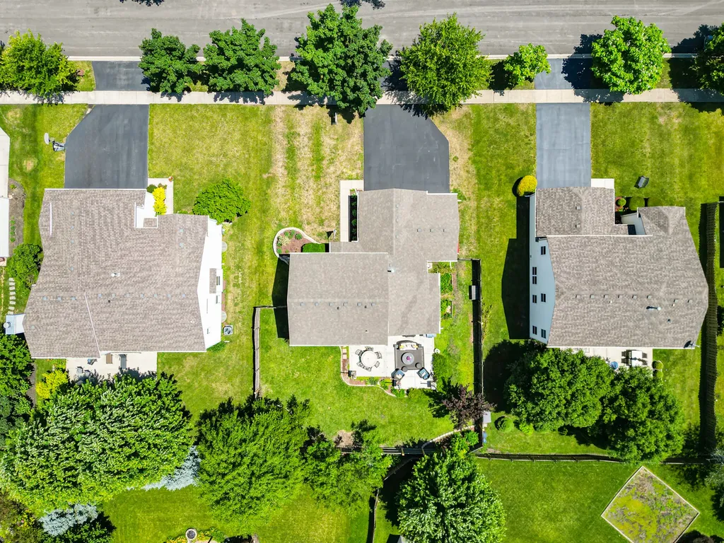 1528 Schumacher Drive Bolingbrook IL 60490