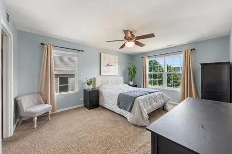 1528 Schumacher Drive Bolingbrook IL 60490
