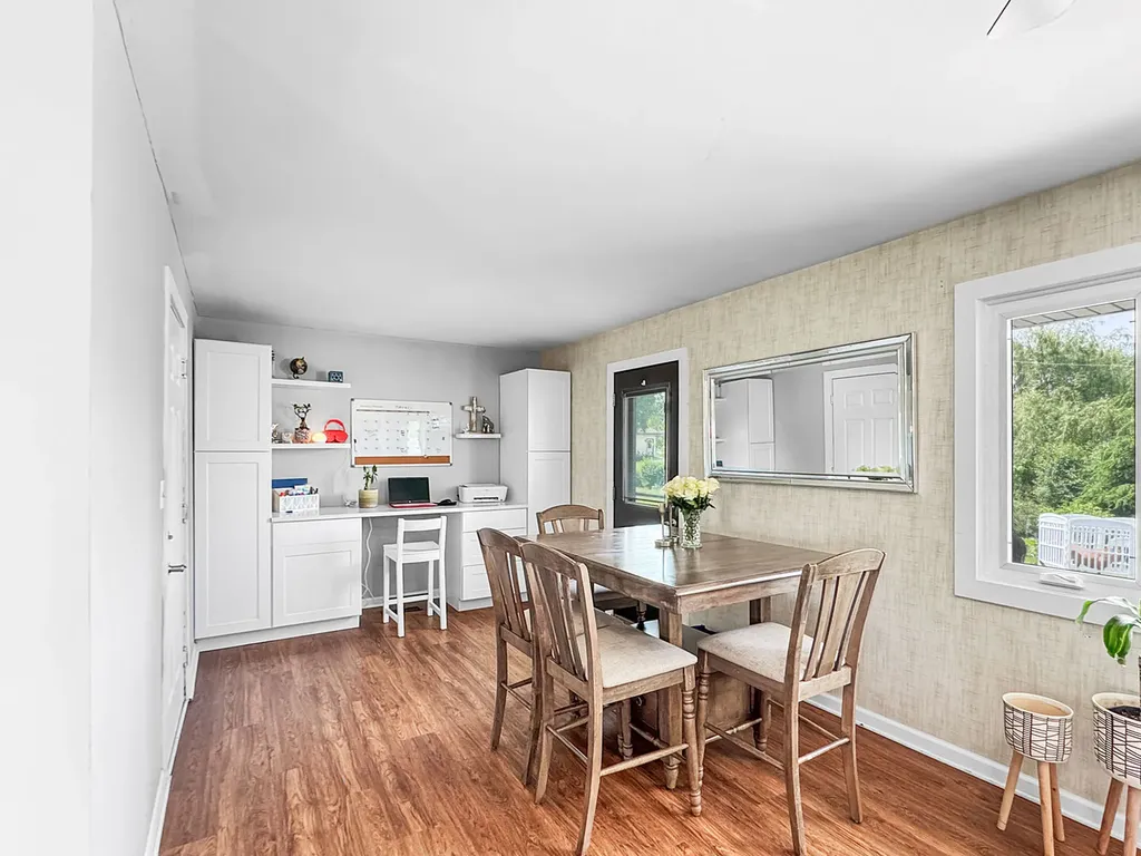7830 Sprucewood Avenue Woodridge IL 60517