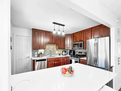 7830 Sprucewood Avenue Woodridge IL 60517