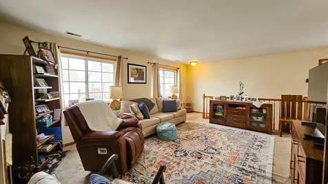 106 Village Creek Drive Lake In The Hills IL 60156