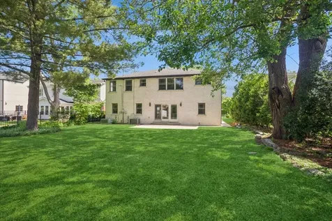 446 South Stratford Avenue Elmhurst IL 60126