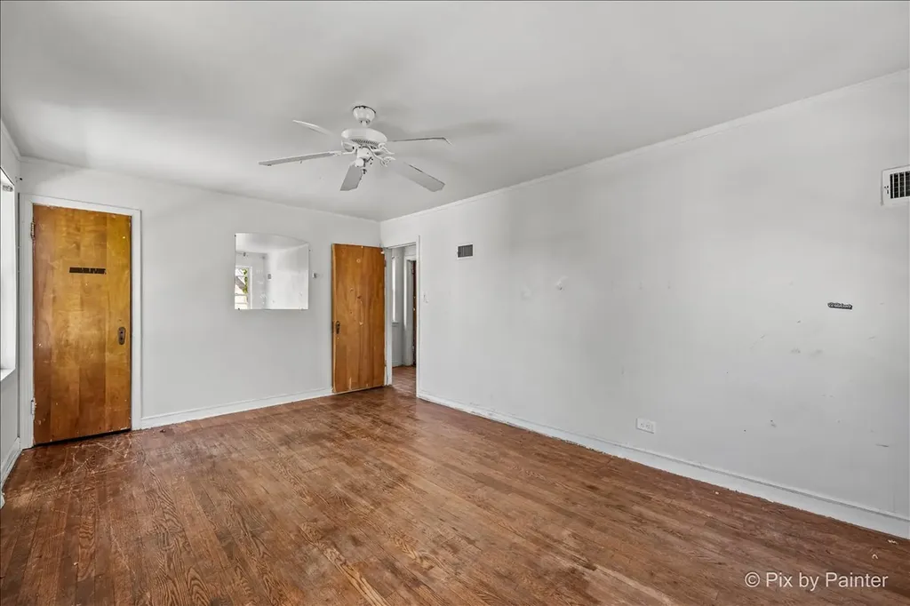 8252 South Marshfield Avenue Chicago IL 60620