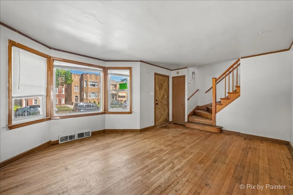 8252 South Marshfield Avenue Chicago IL 60620