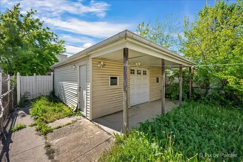 8252 South Marshfield Avenue Chicago IL 60620