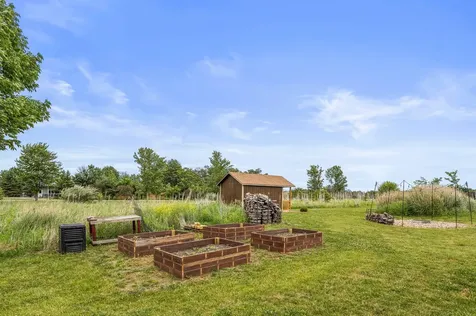 2665 Private Access 374 E Mahomet IL 61853
