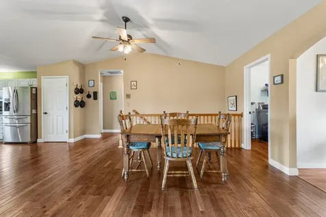 2665 Private Access 374 E Mahomet IL 61853