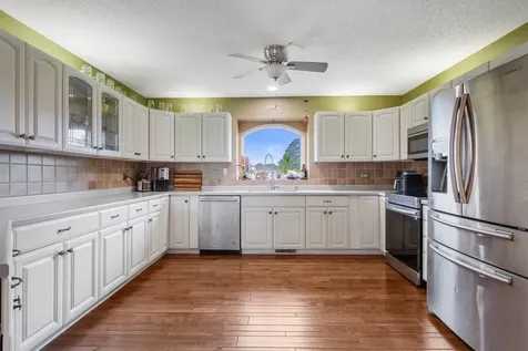 2665 Private Access 374 E Mahomet IL 61853