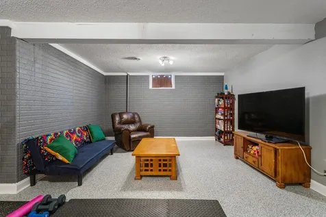 2665 Private Access 374 E Mahomet IL 61853