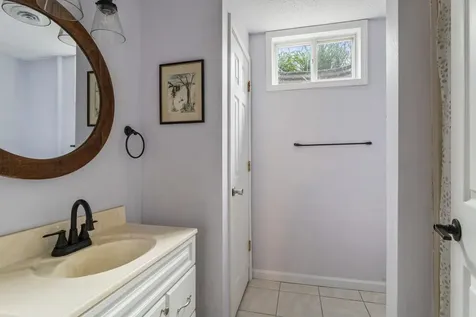 2665 Private Access 374 E Mahomet IL 61853