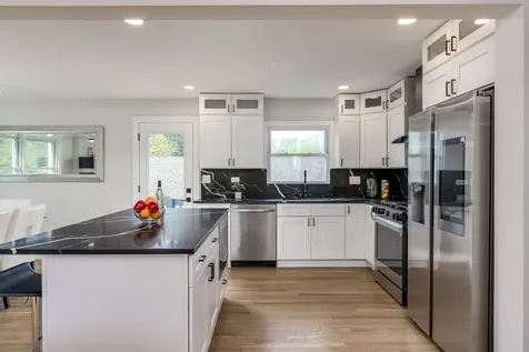 9132 Lincolnwood Drive Evanston IL 60203