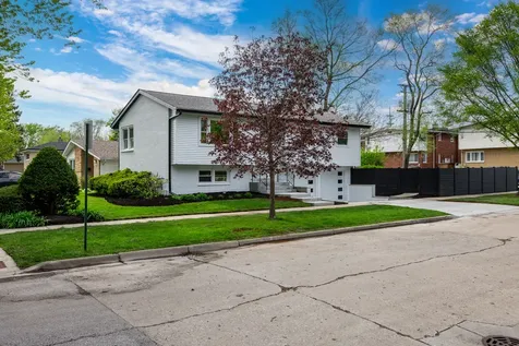 9132 Lincolnwood Drive Evanston IL 60203