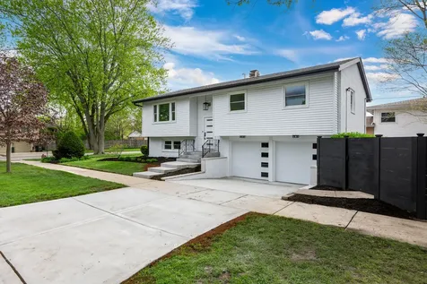 9132 Lincolnwood Drive Evanston IL 60203