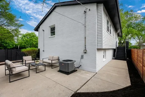 9132 Lincolnwood Drive Evanston IL 60203