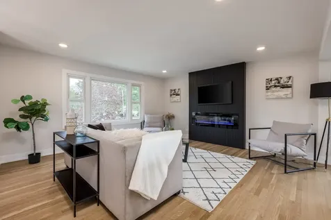 9132 Lincolnwood Drive Evanston IL 60203