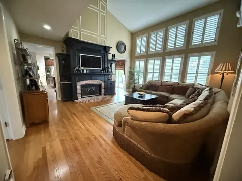 4 Stillwater Court Algonquin IL 60102