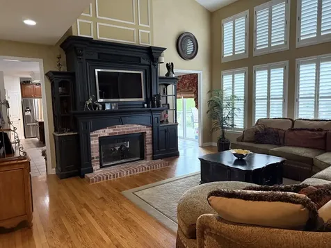 4 Stillwater Court Algonquin IL 60102