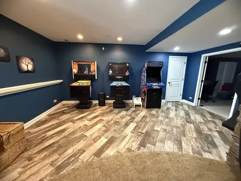 4 Stillwater Court Algonquin IL 60102