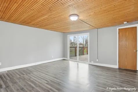 320 East Washington Street Round Lake Park IL 60073