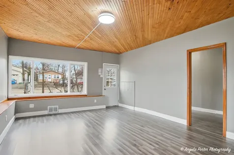 320 East Washington Street Round Lake Park IL 60073
