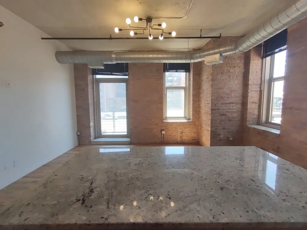 420 South Clinton Street Chicago IL 60607