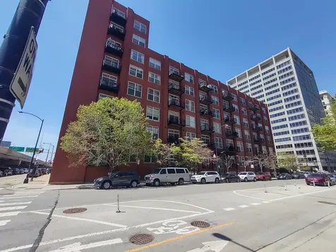420 South Clinton Street Chicago IL 60607