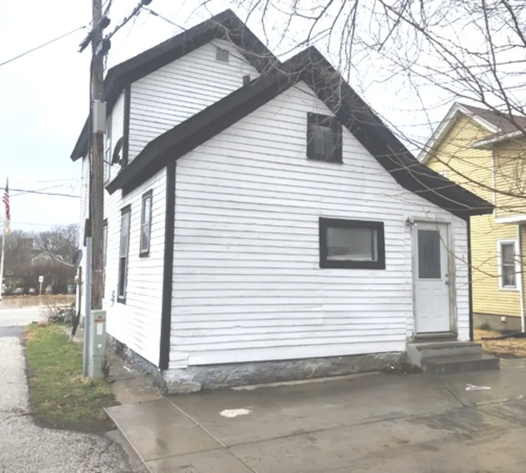 15 Blackhawk Avenue Aurora IL 60506