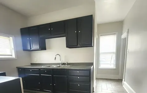 15 Blackhawk Avenue Aurora IL 60506