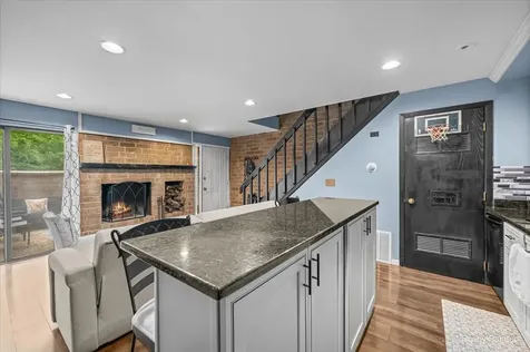509 Kenneth Circle Elgin IL 60120