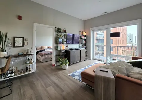 3217 North Clark Street Chicago IL 60657