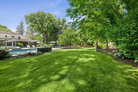 911 Oak Drive Glencoe IL 60022