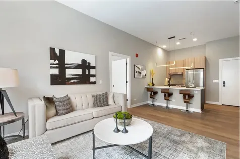 3217 North Clark Street Chicago IL 60657