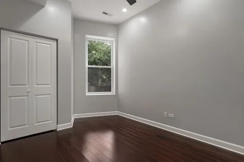 140 West 66th Street Chicago IL 60621