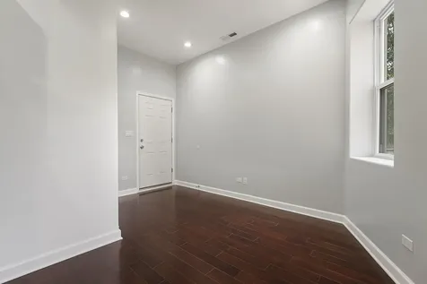 140 West 66th Street Chicago IL 60621