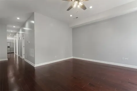 140 West 66th Street Chicago IL 60621