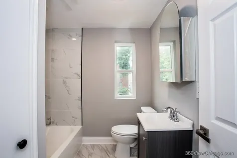 142 Callan Avenue Evanston IL 60202